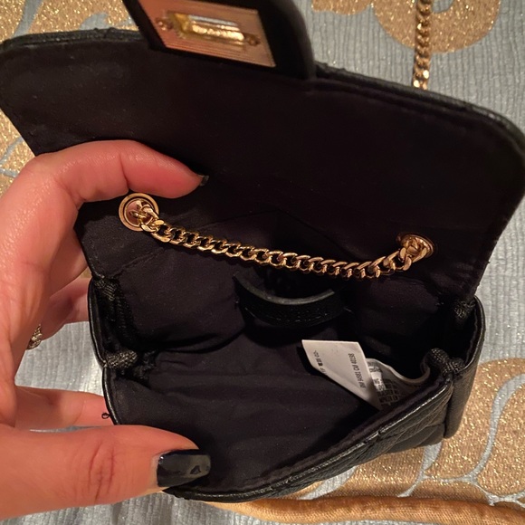 3/$20 Forever 21 black purse with long gold chain - Picture 6 of 10